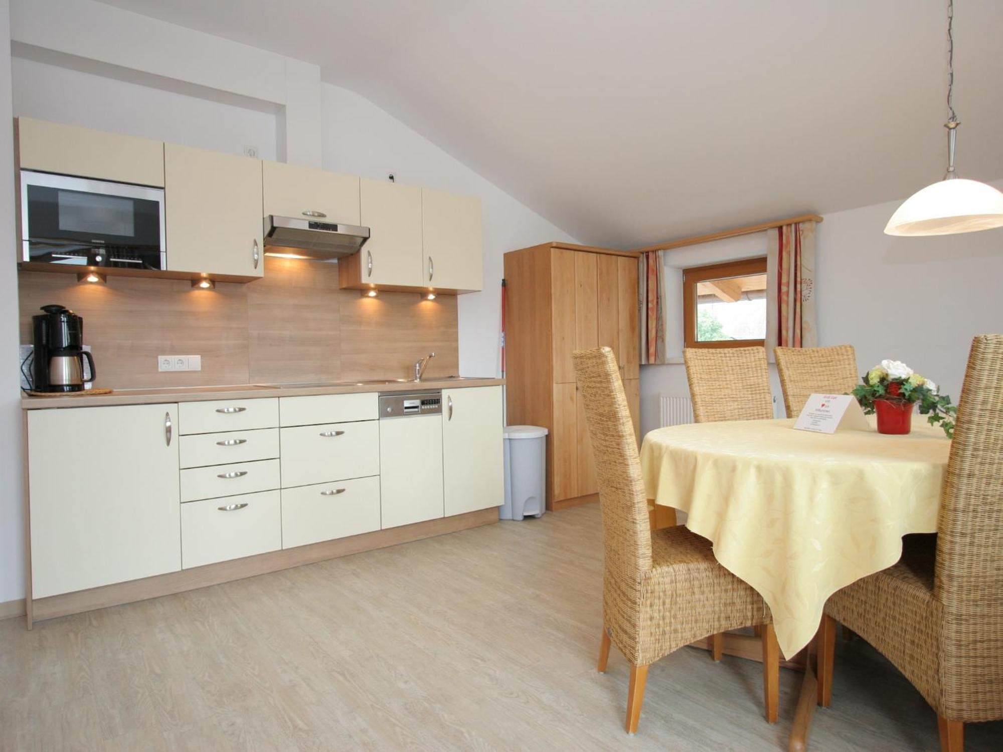 Spacious Apartment In Uderns Near Ski Area Εξωτερικό φωτογραφία
