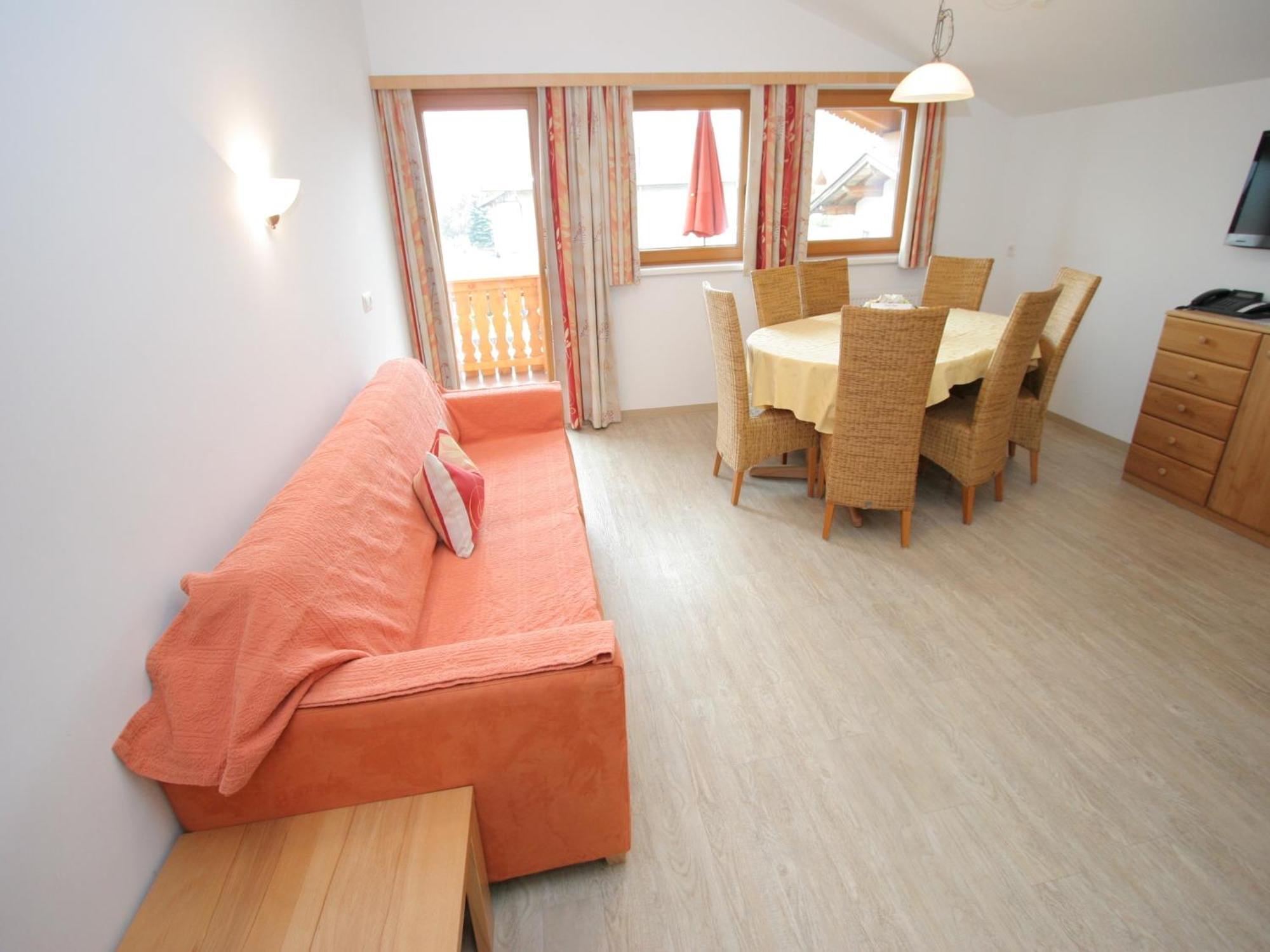 Spacious Apartment In Uderns Near Ski Area Εξωτερικό φωτογραφία