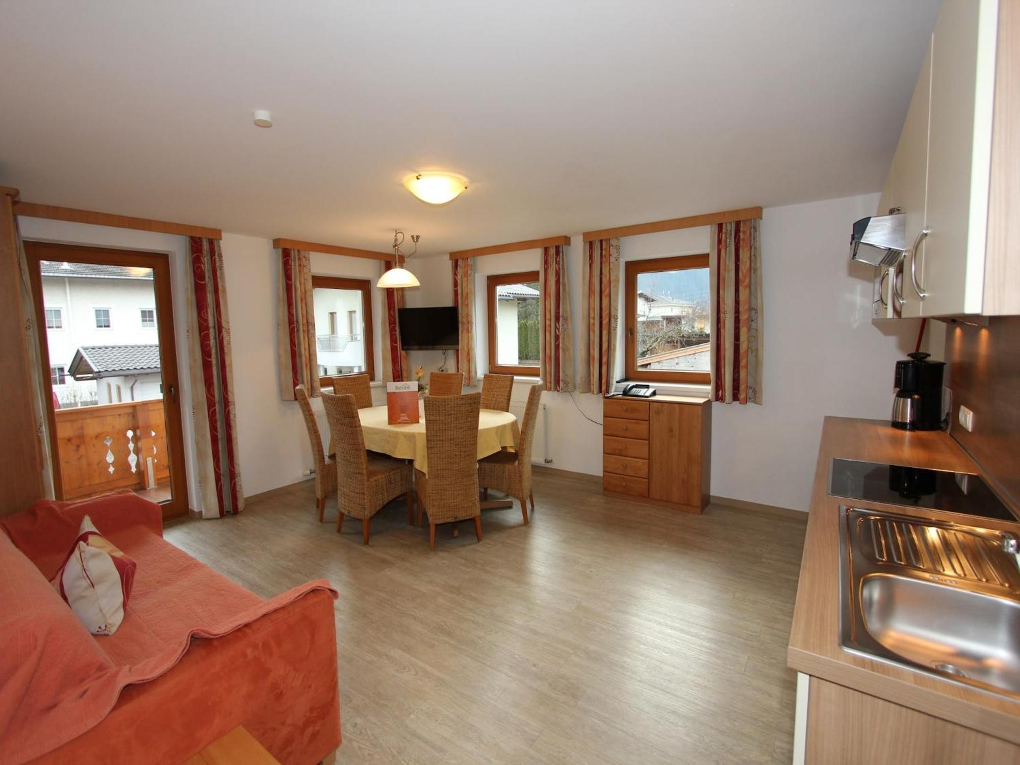 Spacious Apartment In Uderns Near Ski Area Εξωτερικό φωτογραφία