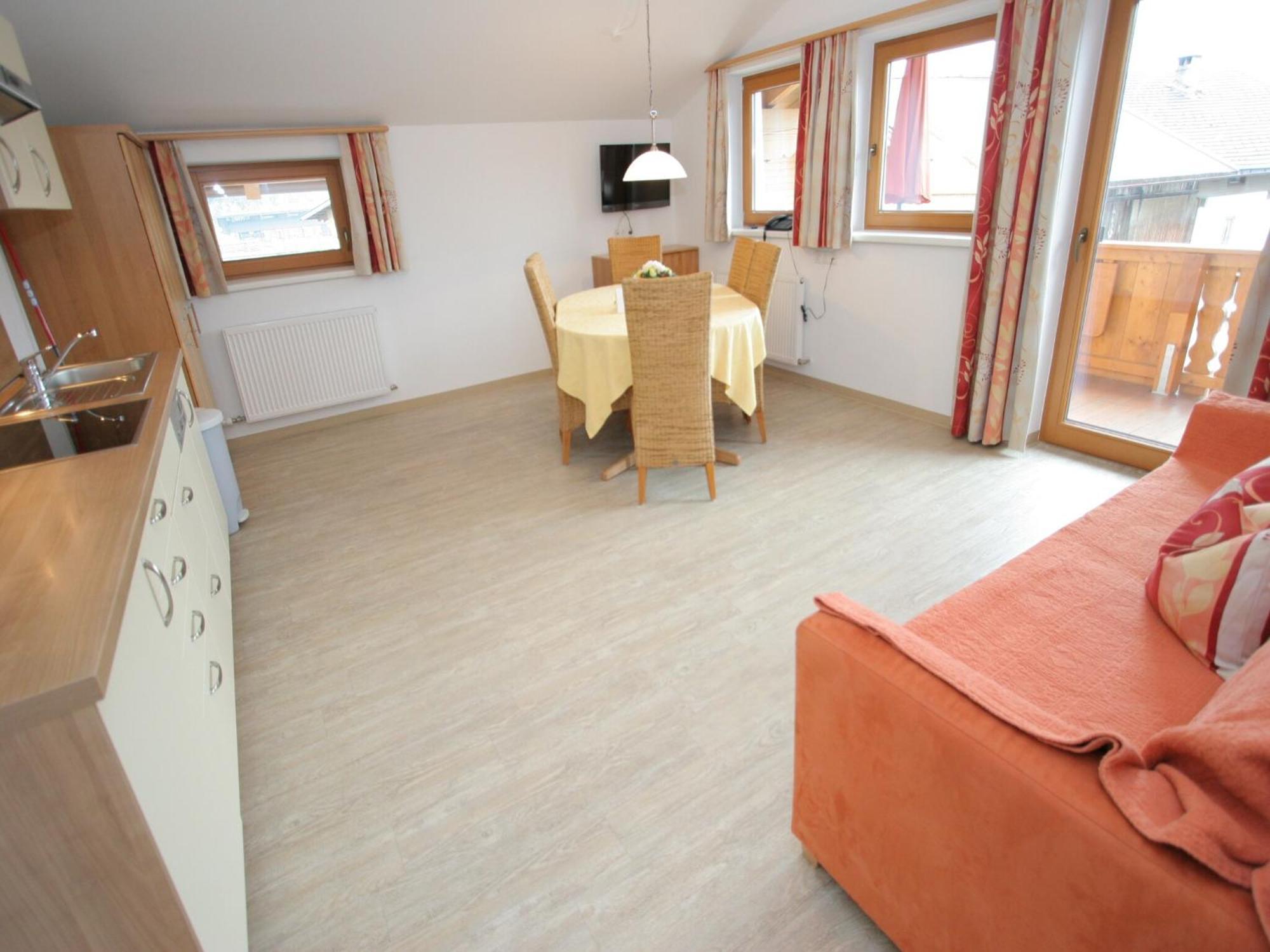 Spacious Apartment In Uderns Near Ski Area Εξωτερικό φωτογραφία